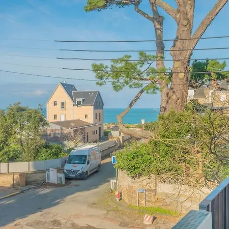 La A Vos Pieds, La A 50m * Dinard