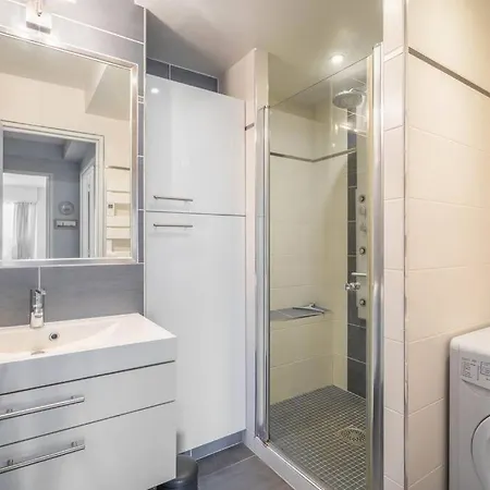La A Vos Pieds, La A 50m Appartement *